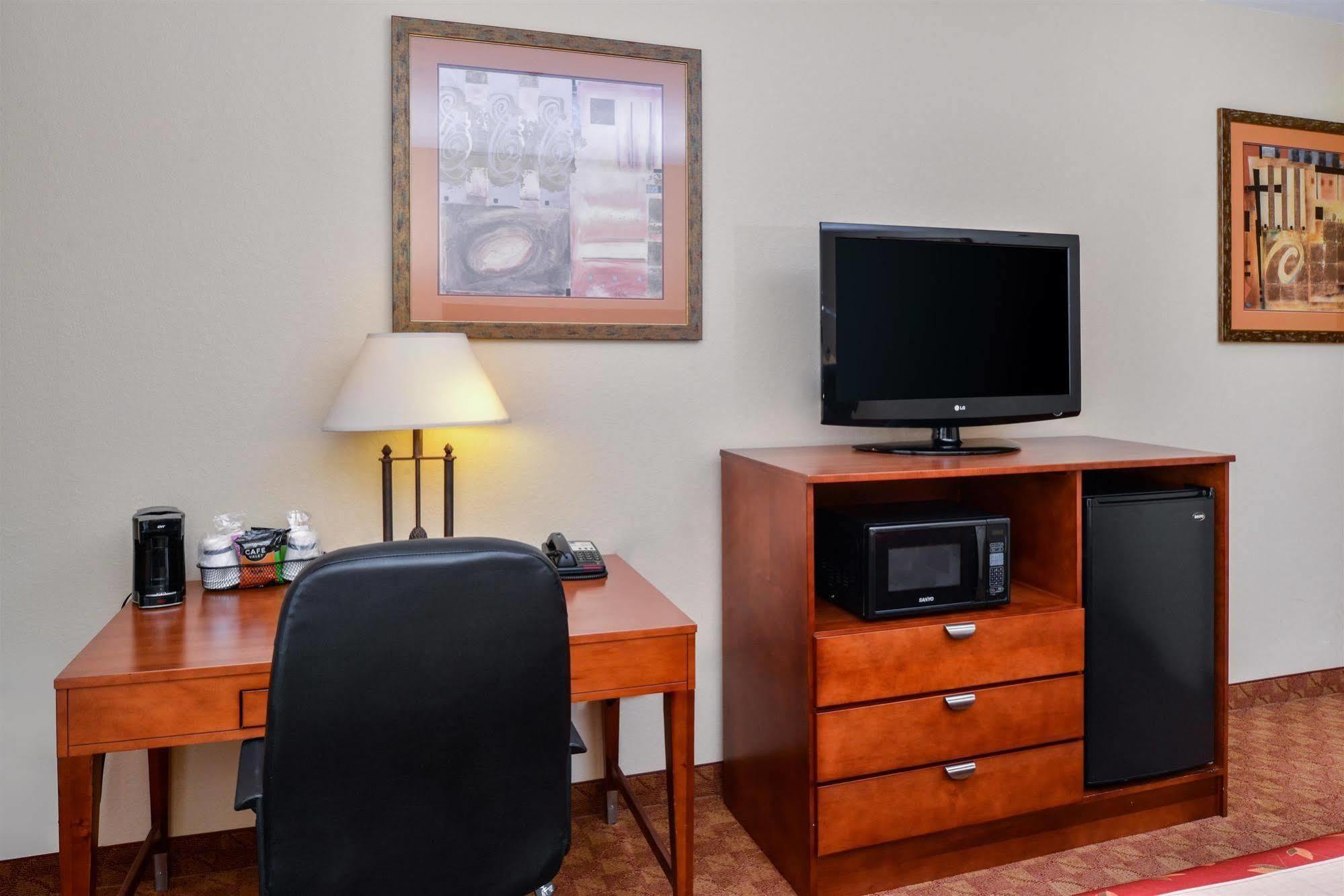 Americas Best Value Inn & Suites-Livingston Kültér fotó